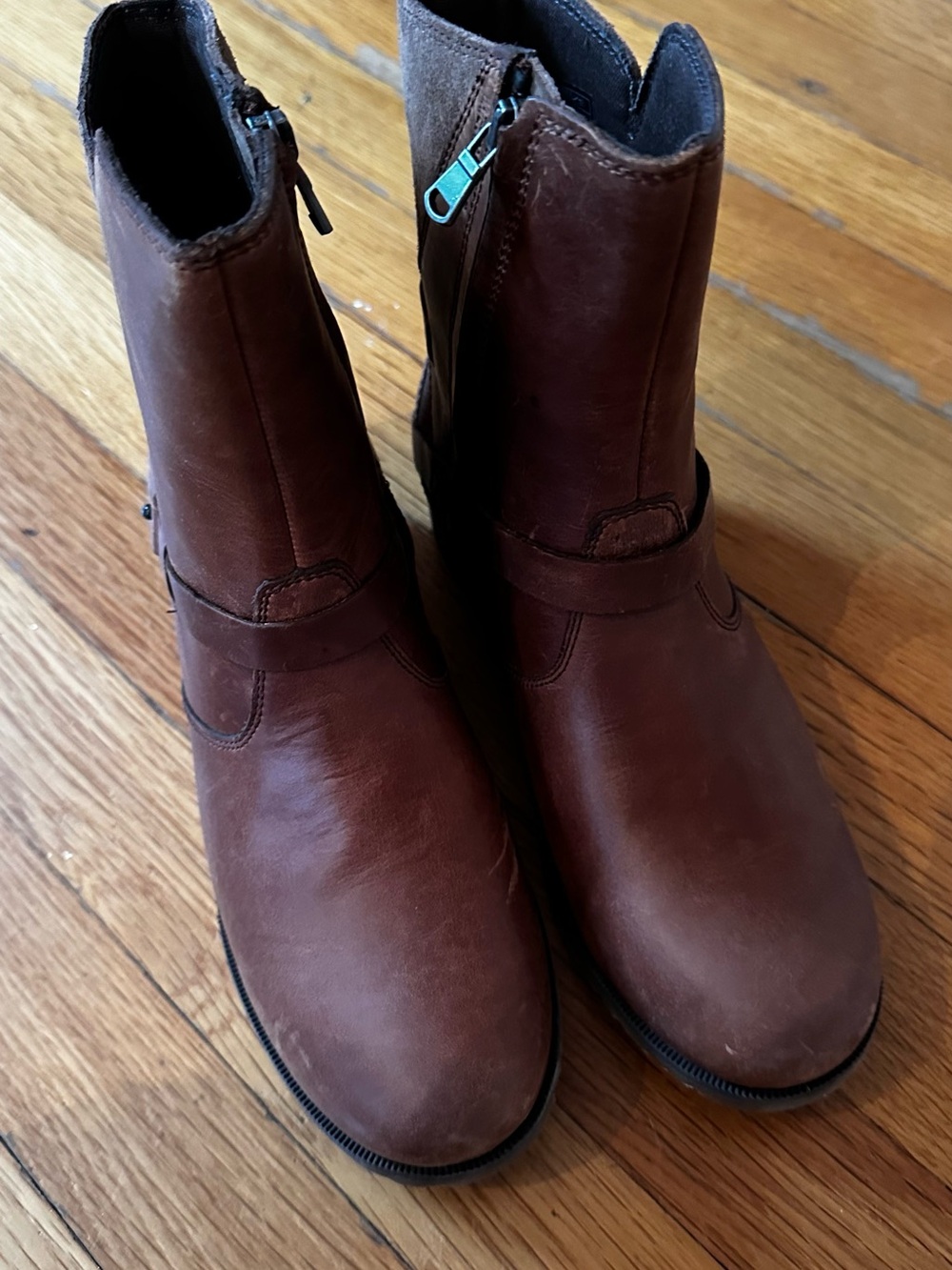 Teva De La Vina Brown Leather Zip Waterproof Boots